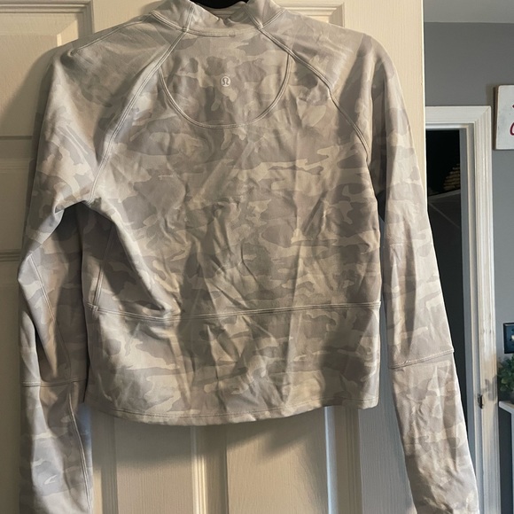 Lululemon Rulu Longsleeve size 8 - Picture 2 of 3